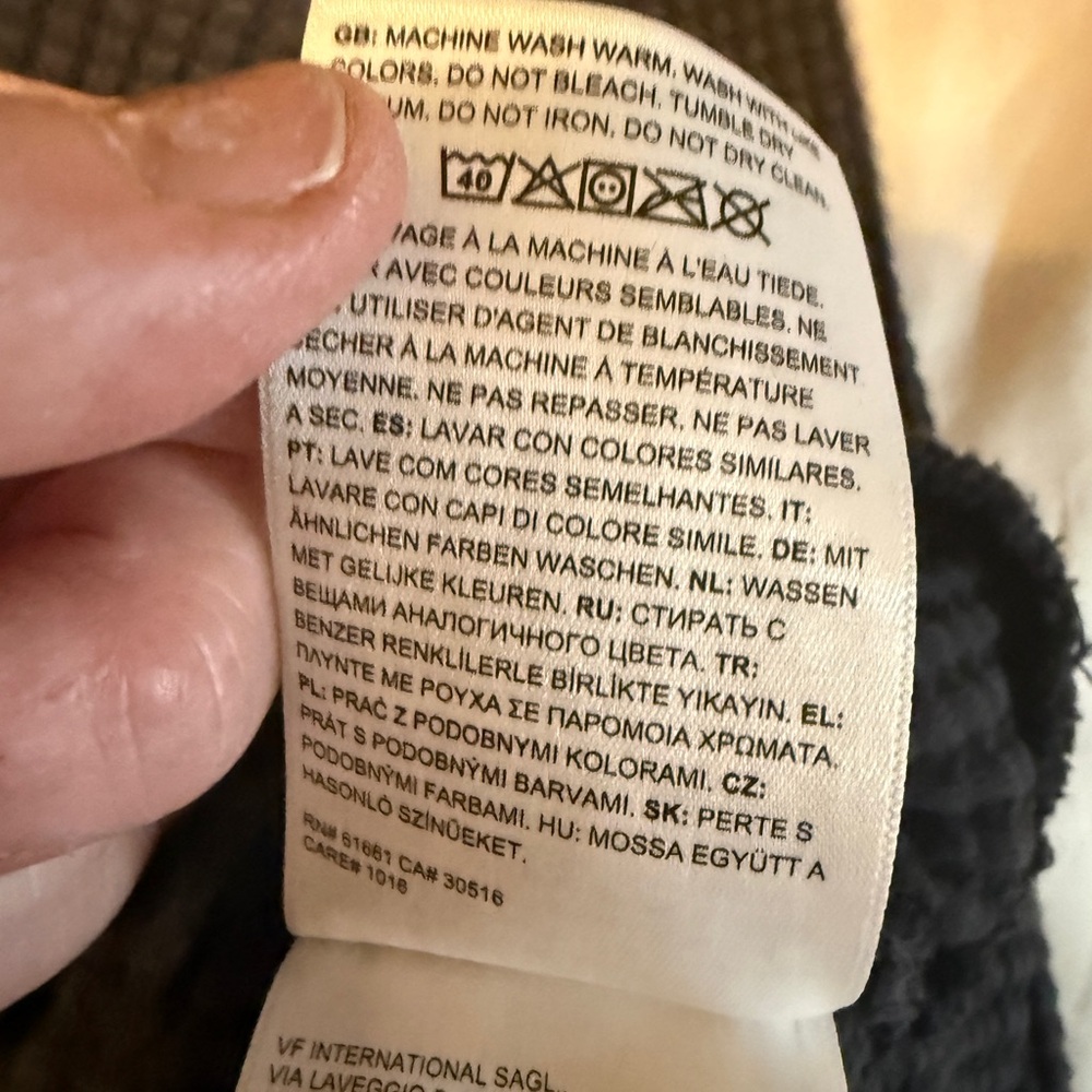 The North Face Black Waffle Knit Mock Neck Sweatshirt M - Picture 12 of 16